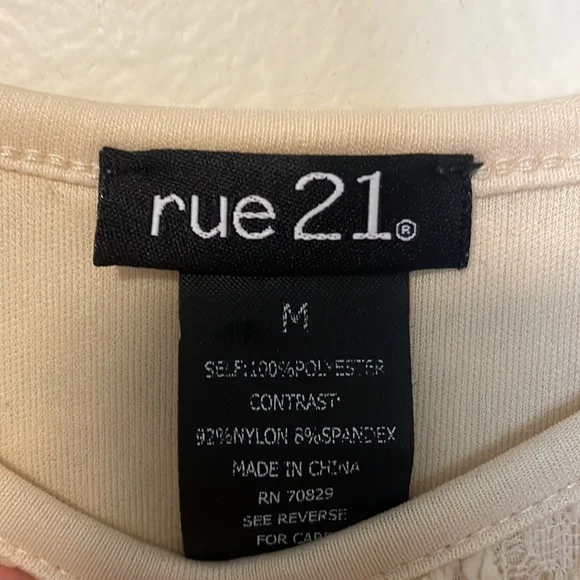 Dress - Picture 2 of 3